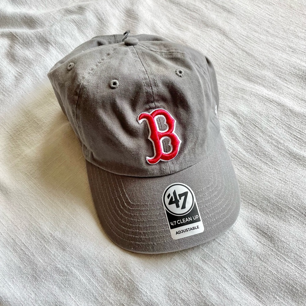 NWT • Boston Red Sox Clean Up Women’s Baseball Cap